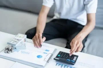 Spend Like an Artist, Save Like an Accountant The Creative Guide to Wealth